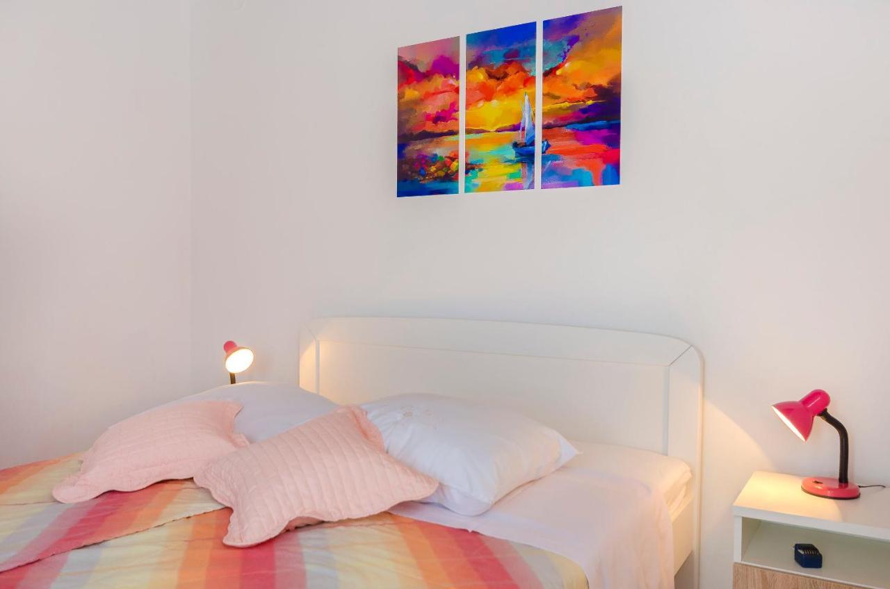 Apartment And Rooms Ema Водице Экстерьер фото