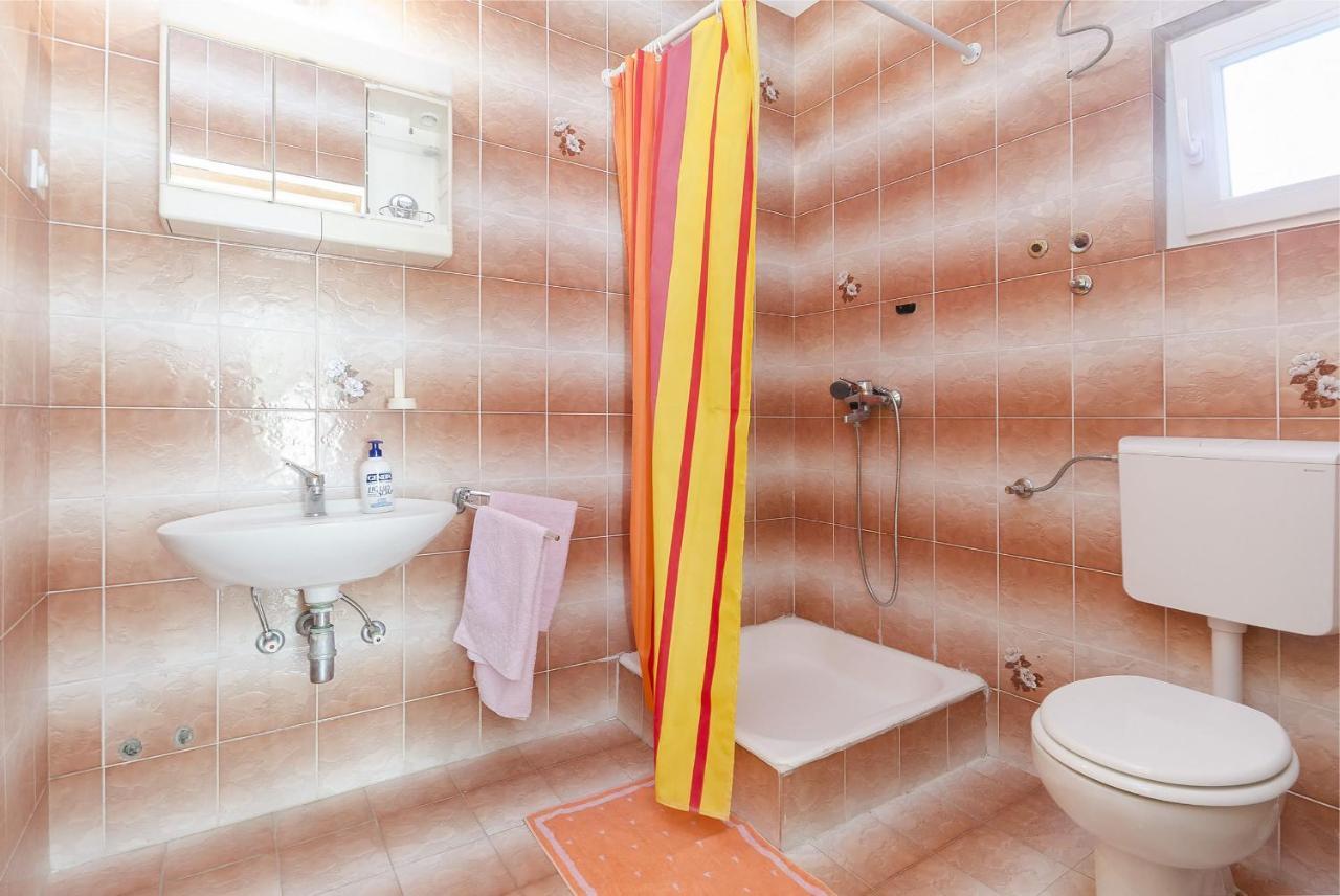 Apartment And Rooms Ema Водице Экстерьер фото